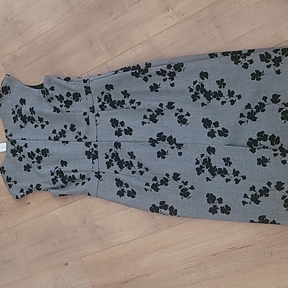 NWT Ann Taylor Floral Gray Dress - Picture 6 of 8